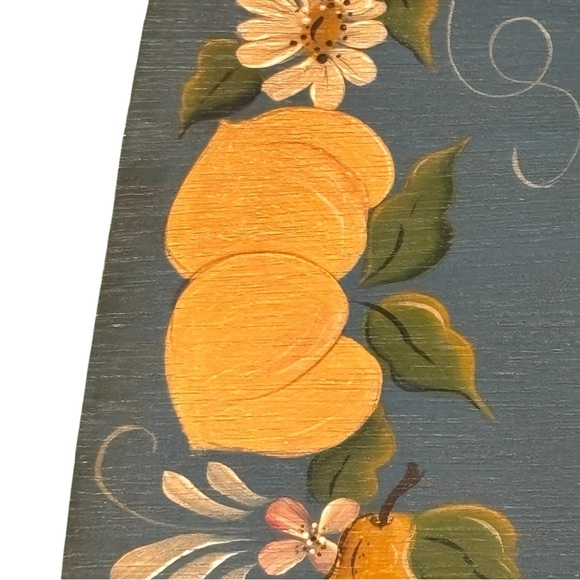 Rare Vtg Signed RUTH Blue With Floral Fruit Wood Top Basket Handles Strawberries - Picture 5 of 15